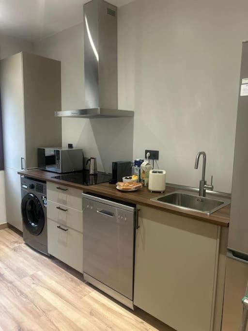 Coqueto Apartamento Cerca Del Casco Viejo Con Garaje Gratis Bilbao Bagian luar foto