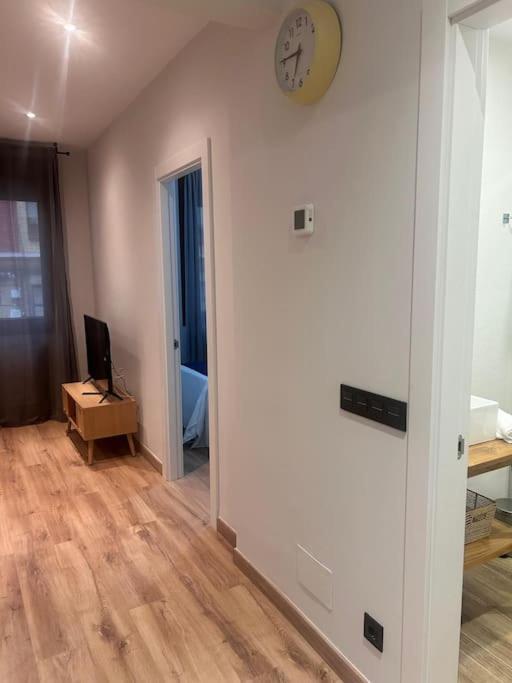 Coqueto Apartamento Cerca Del Casco Viejo Con Garaje Gratis Bilbao Bagian luar foto